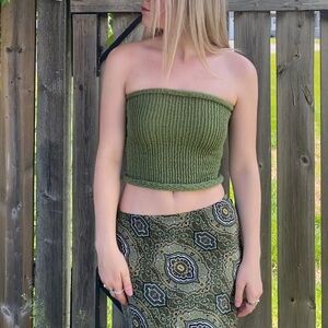 Green knit top 🍃